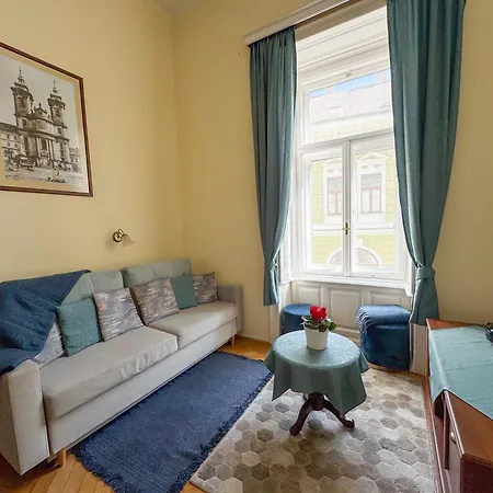 Centrum Vendeghaz Lägenhet Eger