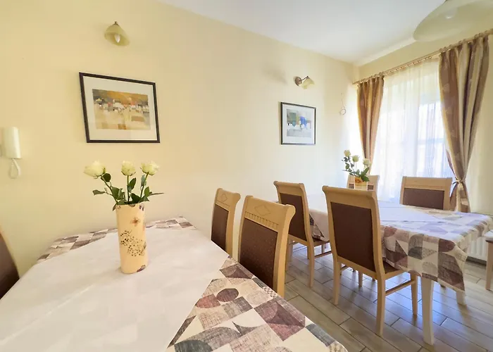 Centrum Vendeghaz Lägenhet Eger