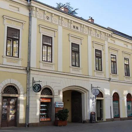 شقة Centrum Vendeghaz