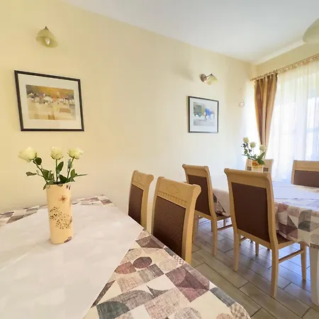 Centrum Vendeghaz Apartment Erlau