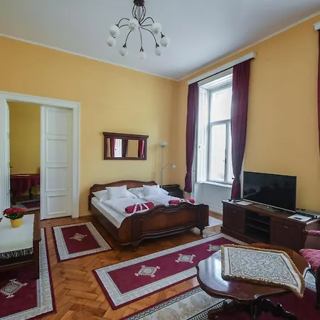 Centrum Vendeghaz * Eger