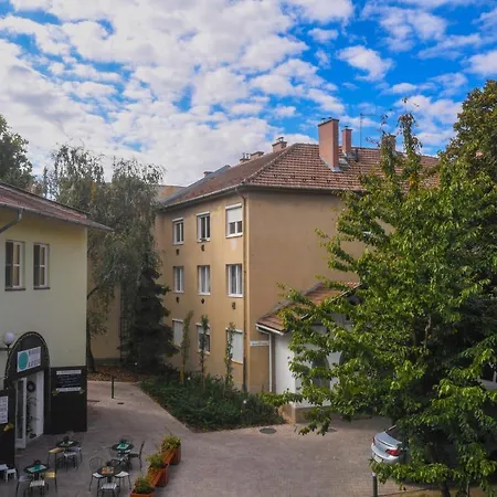 Centrum Vendeghaz * إغير