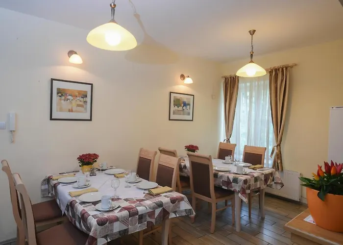 Centrum Vendeghaz Apartment *